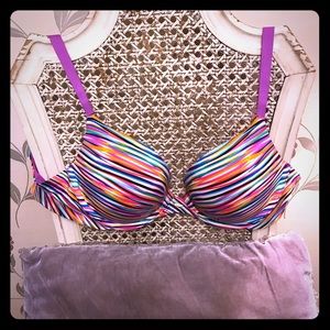 VS plunge padded bra in  nice condition 34D